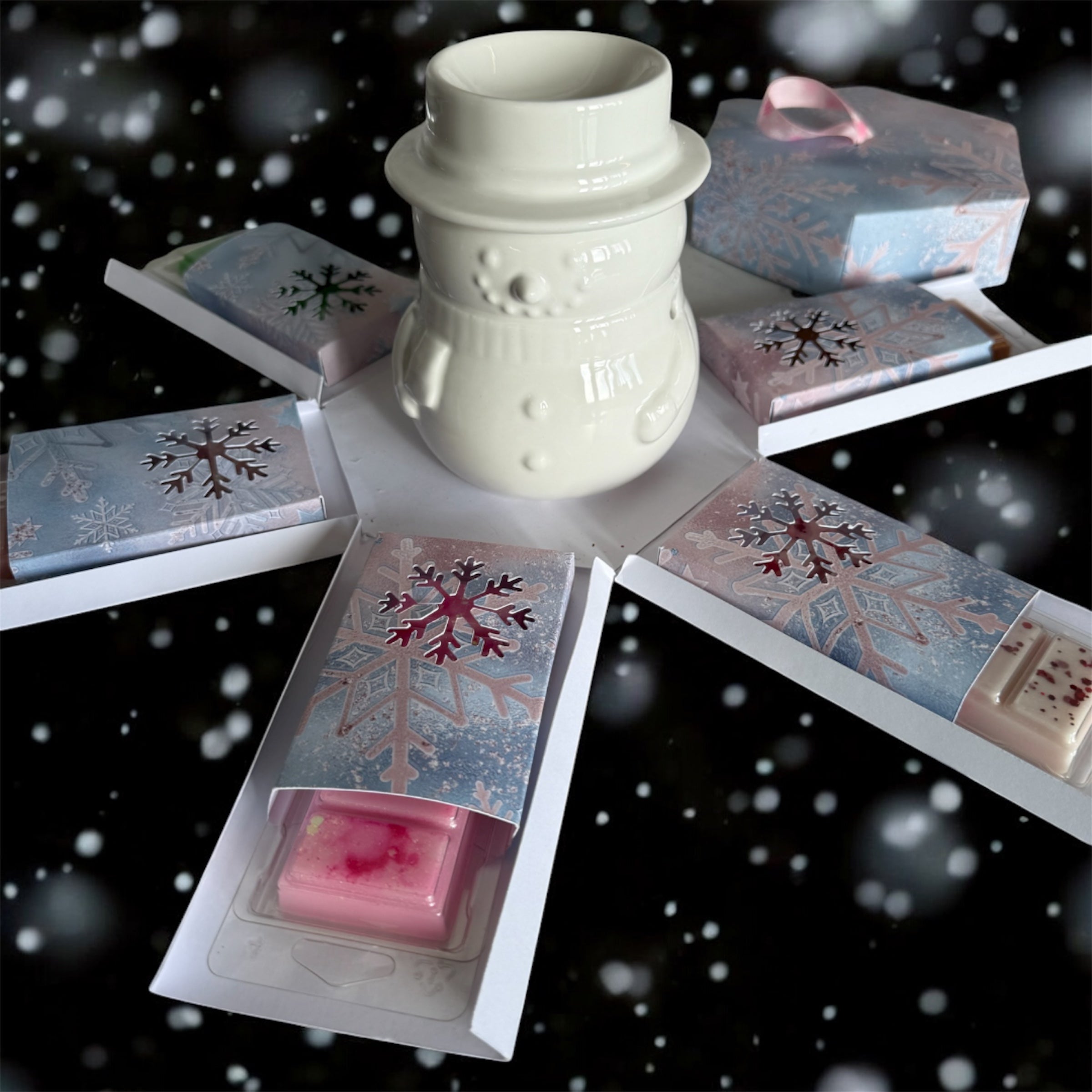 Wax melt explosion box and snowman wax warmer